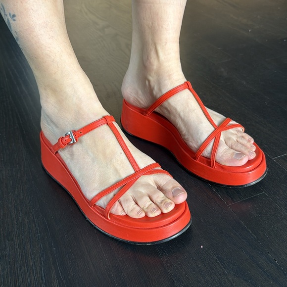 Labucq Red Wedge Sandals - Picture 6 of 16